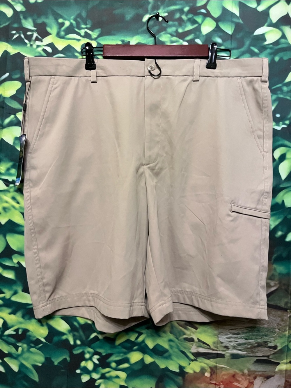 Pebble Beach Beige Cargo Shorts